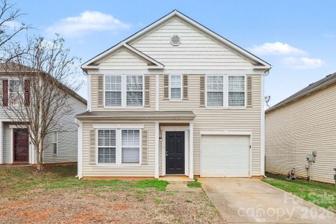 4226 Quinn Drive pending home in Oakbrooke, Charlotte, NC