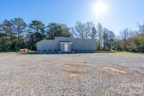 1501 Hwy 161 Highway