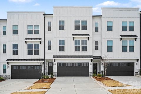 9245 Delancey Lane active home in Christenbury Greene, Concord, NC