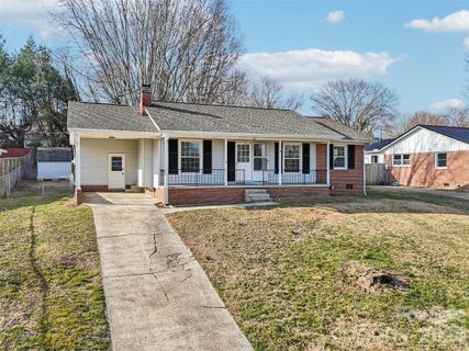 23 Starmount Drive sold home in Knollwood, Asheville, NC