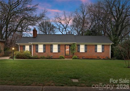 830 Faircrest Drive