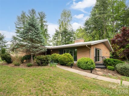 29 Longue Vue Lane sold home in J H Plott, Canton, NC