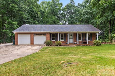 132 Lismark Drive
