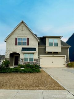 Windhaven, Tega Cay