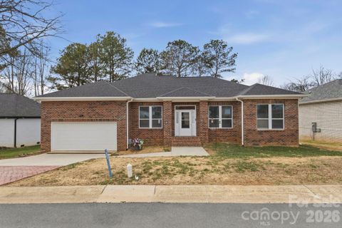 Homes in Ole Eastpointe, York