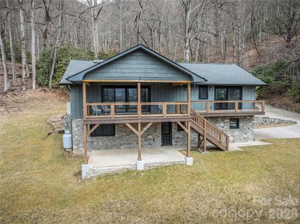 Homes in Friendly Acres, Waynesville