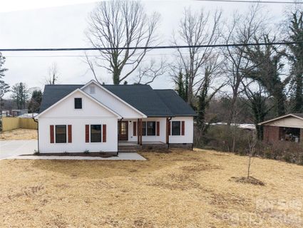 1949 Colonial Lane sold home in Colonial Heights, Hickory, NC