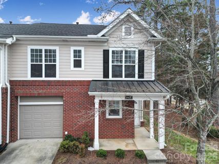 15437 Coventry Court Lane