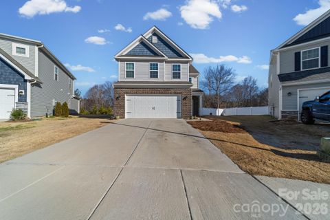 5843 Soft Shell Drive active home in Walnut Creek, Lancaster, SC