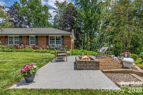 11 Blueberry Hill Road sold home in Woodland Hills, Asheville, NC