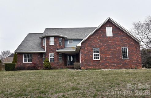 1203 Edgewater Court
