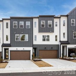 909 Archway Lane
