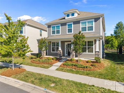 15721 White Quartz Lane pending home in Davidson East, Davidson, NC