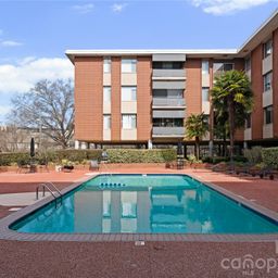 1300 Queens Road