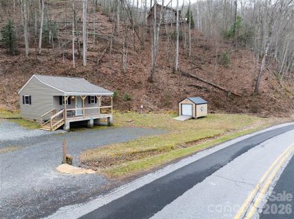 3807 Hwy 28 Highway