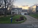 8917 Dartmoor Place sold home in Mint Hill, SC