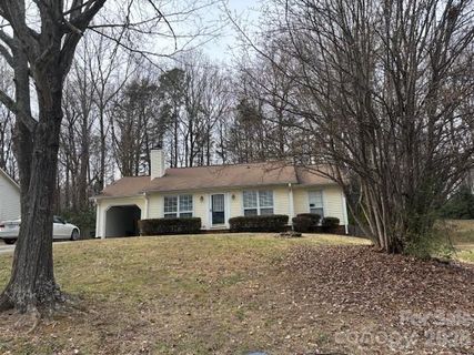9208 Chislehurst Road sold home in Danbrooke Park, Mint Hill, NC