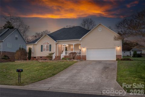 108 Deerfield Drive sold home in Deerfield, Mount Holly, NC