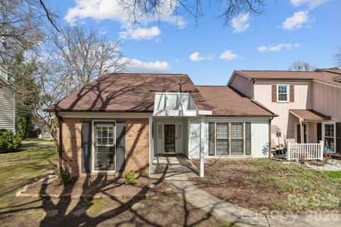 11013 Sevilla Court sold home in Renaissance On Carmel, Charlotte, NC