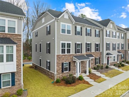 3210 Timber Mill Drive pending home in Stone Creek Townhomes, Stallings, NC
