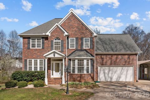151 Saint Martins Lane sold home in Lippard Springs, Statesville, NC