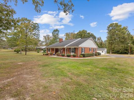 100 Forest Hills Drive sold home in Forest Hills, Monroe, NC