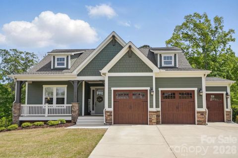 4120 Spring Cove Way