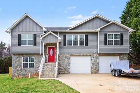 2061 Gary Lane sold home in Plaza Ridge, Hickory, NC