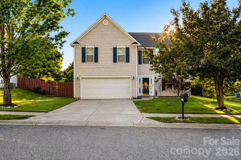 317 Ashton Bluff Circle sold home in Autumn Woods, Mount Holly, NC