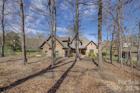 Homes in Oldstone Forest, Waxhaw