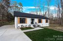 8900 Blaydon Drive sold home in Charlotte, SC