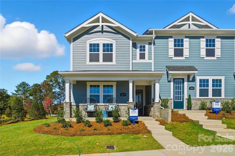 2590 Selbourne Drive