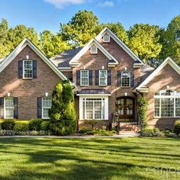 7282 James Court