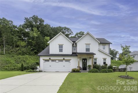 123 Country Lake Drive active home in Creek Stone, Mooresville, NC