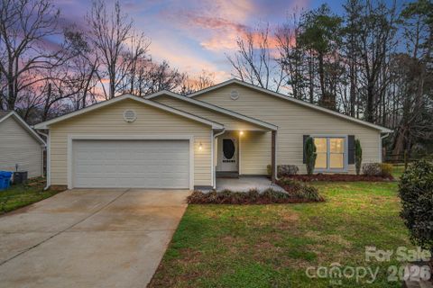 9357 Aylesbury Lane sold home in Danbrooke Park, Mint Hill, NC