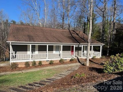 1503 Indian Hills Drive pending home in Indian Hills, Lenoir, NC