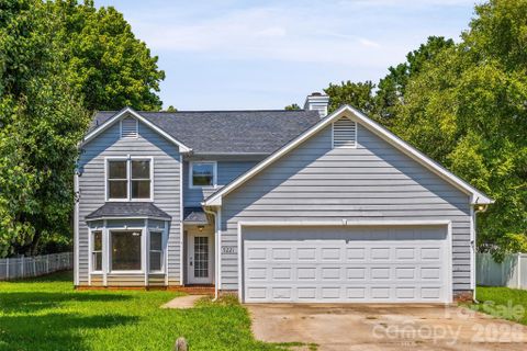 9221 Old Barnette Place sold home in Torrence Crossing, Huntersville, NC