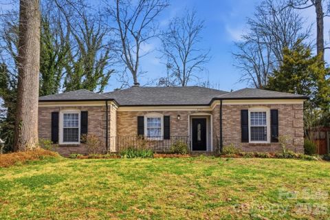 5236 Galway Drive pending home in Shannon Park, Charlotte, NC