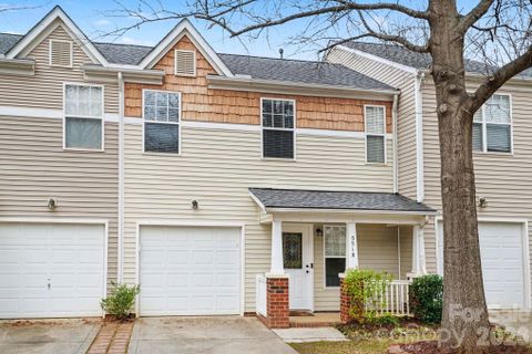 5518 Santeelah Court pending home in Stonebrook, Charlotte, NC