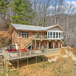 60 Little Creek Drive