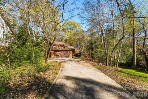 10 Thornwood Court