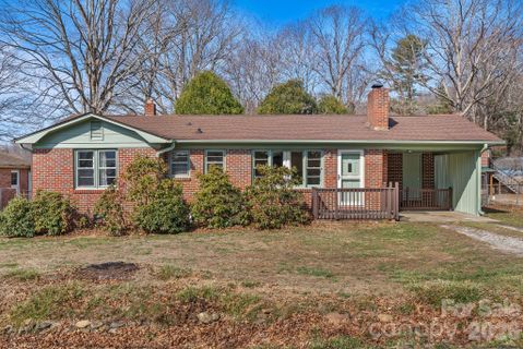 303 Stonewall Avenue sold home in Grovemont, Swannanoa, NC