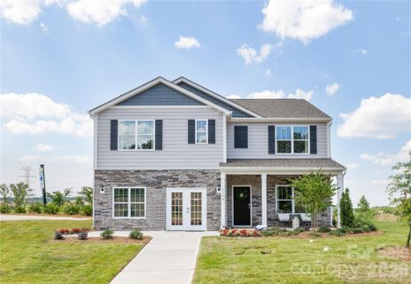 57 Laurel Pointe Drive pending home in Valley View, Waynesville, NC
