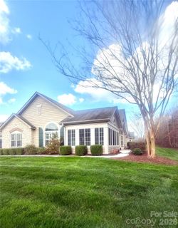 3524 S Bank Court sold home in Polo Club At Weddington, Matthews, NC