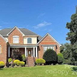 140 Hunters Hill Drive