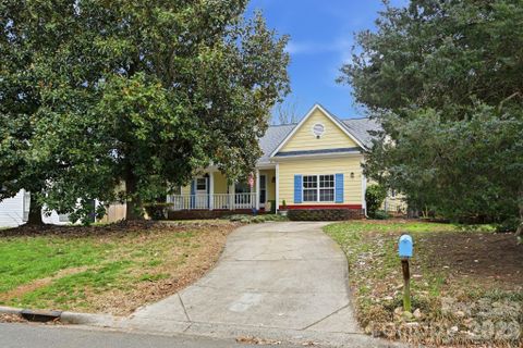 2717 Olde Whitehall Road active home in Olde Whitehall, Charlotte, NC