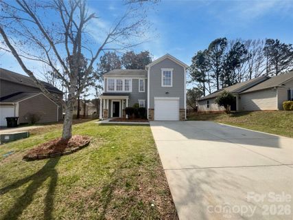 644 Carybrook Court active home in Hunter Park, York, SC