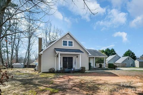 122 Rockman Road