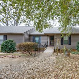 968 Cranberry Circle