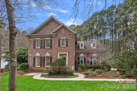 115 Pine Cliff Lane sold home in The Harbour At The Pointe, Mooresville, NC